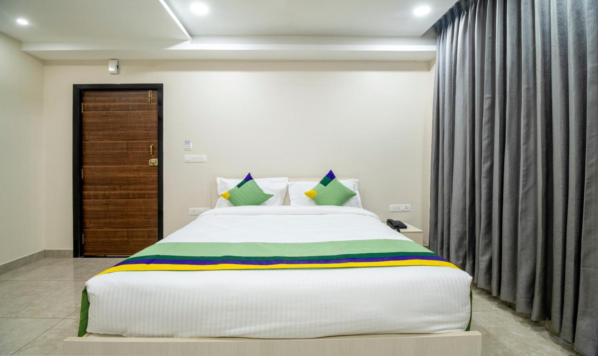 Hotel Treebo Sea Heights Kākināda Zewnętrze zdjęcie