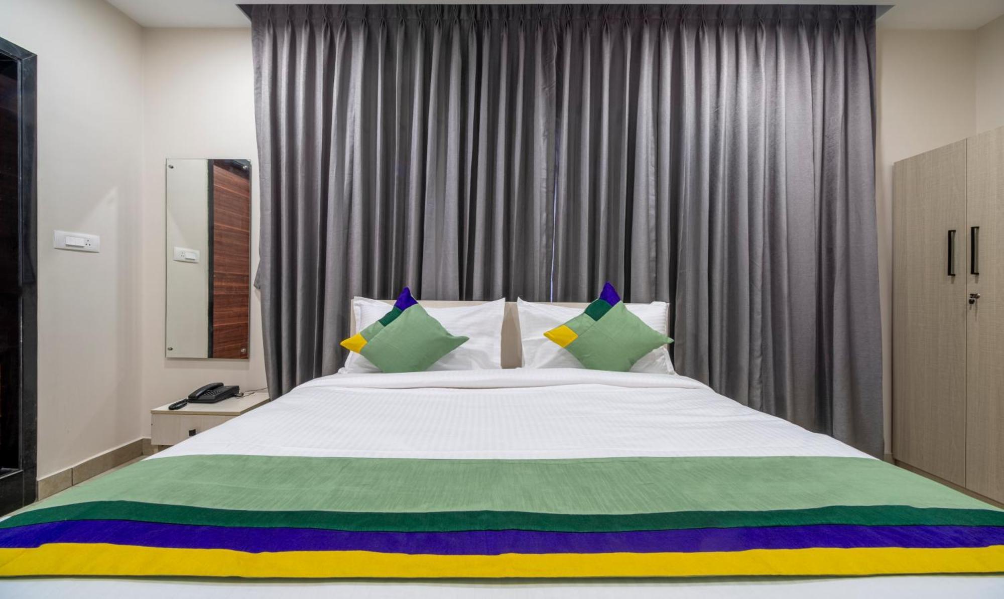 Hotel Treebo Sea Heights Kākināda Zewnętrze zdjęcie